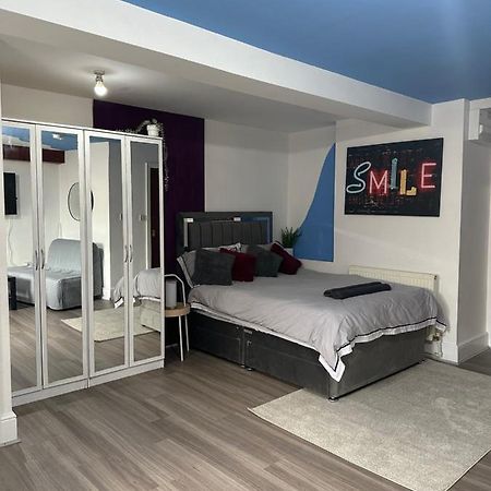 Modern Studio Close To Leeds City Centre Exterior foto