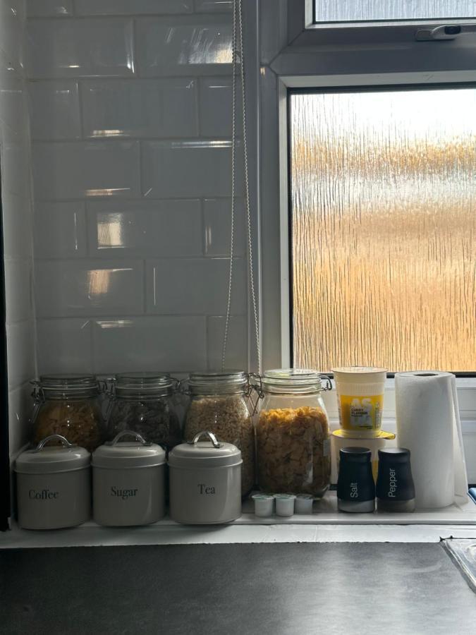 Modern Studio Close To Leeds City Centre Exterior foto